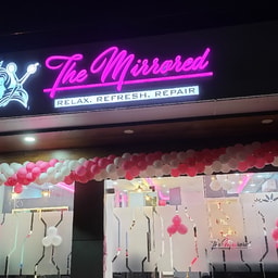 The Mirrored Unisex Salon