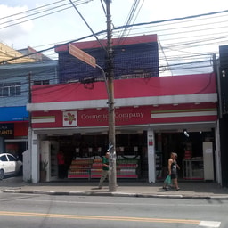 Cosmetic & Company Perfumaria