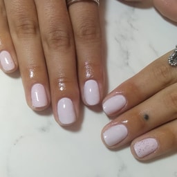 Studio "Tipuach HaYofi" Ortal Eliav Cosmetician