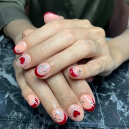 Glasy Beauty House