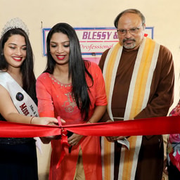 Blessy Professional Ladies Salon