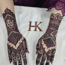 Attia Saeed Salon And Studio