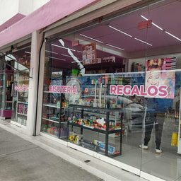 Cosmeticos y novedades Chacharitas Nix
