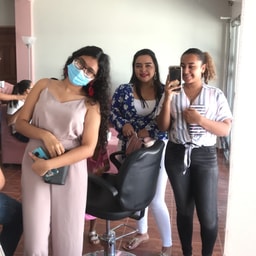 Neysi Glam Bar