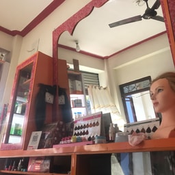 Dreams Beauty Parlour