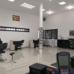 Salón Dorita