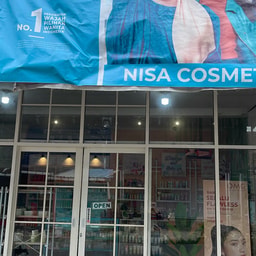 Nisa Cosmetics & Accessories