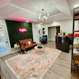 Painted Pretty Salon & Spa Suites