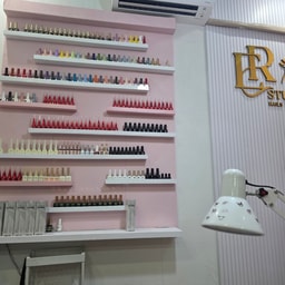 Threesha Home Beauty X Er.Studionails