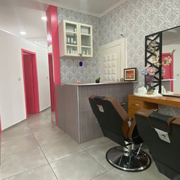 Bollywood beauty salon