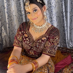 Reet Makeup Artist Salon