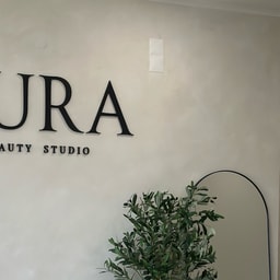 AURA Beauty Studio By Laura Fernandes