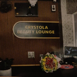 Crystola Beauty Lounge