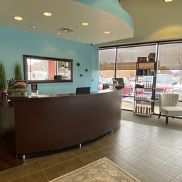 Salon Cora