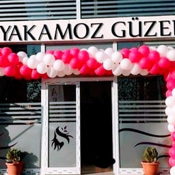 Yakamoz Guzellik Emine Eren