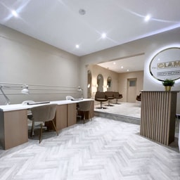 The Glam Bar