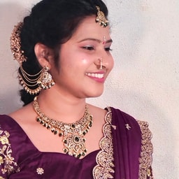 Srujana Beauty Parlour
