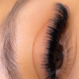 Flutterbrush Beauty Bar