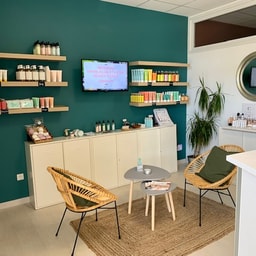 A-SOA Institut de Beauté