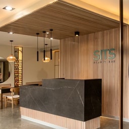 Sits Beauty Bar