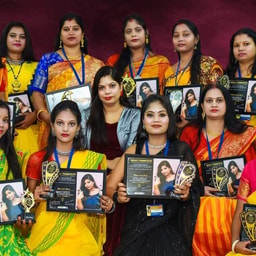 Aparupa'z Glamour World
