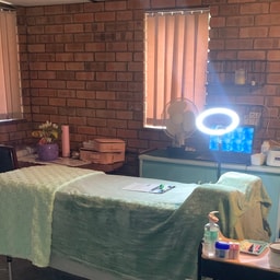 Yanahs Beauty Studio