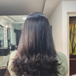 Heaven Lifestyle Salon & Makeup Studio