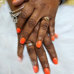 Holly Marie's Hair&Nails llc.