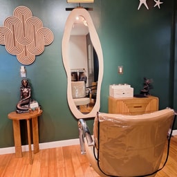 Mermaids Mane Beauty Bar
