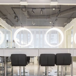 Beauty hall