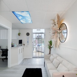 Evelyn Aesthetics Beauty Lounge