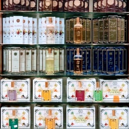National Pakiza Perfumry & Cosmetics Mart