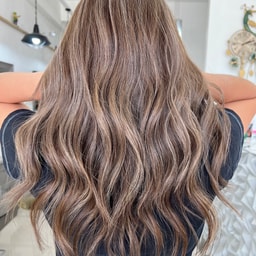Art & Beauty Hair Studio