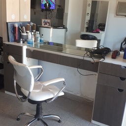 Salon De Belleza Grammy