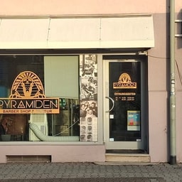 Pyramiden Salon