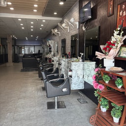 Urban the Unisex Salon and Academy