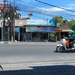 Sinar Ayu