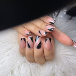 SolNailsMakeup