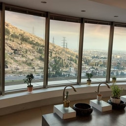 Leila Hosseini Panah Beauty Salon