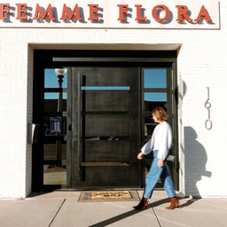 Femme Flora