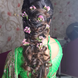 Sri Mona Bridal, Beau T & Hair Studio