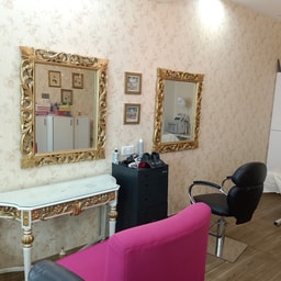 Brido - The Salon