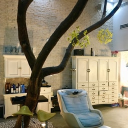 Ponte Guapa Hair and Makeup Lab