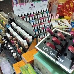 Divyansh Cosmetic & parlour