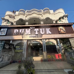 DUM TUK GLAMOUR WORLD