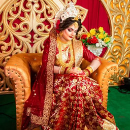 Green Room Beauty Parlour by Rupa Sarkar