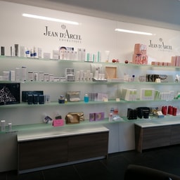 Derma Beauty Institut Laura Herresbach