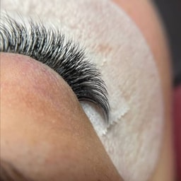 Dilara Galyamova Beauty Center Kuşadası Kalıcı Makyaj