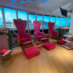 SWEET PINKY BEAUTY HOUSE