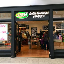 Lush Cosmetics Valley Fair